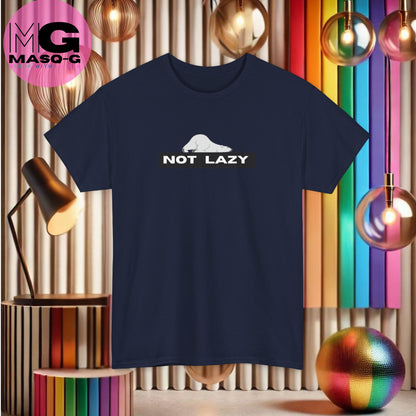 T-shirt met "Not Lazy" en Ijsbeer Design - Beschikbaar in Meerdere Kleuren, Casual en Comfortabel